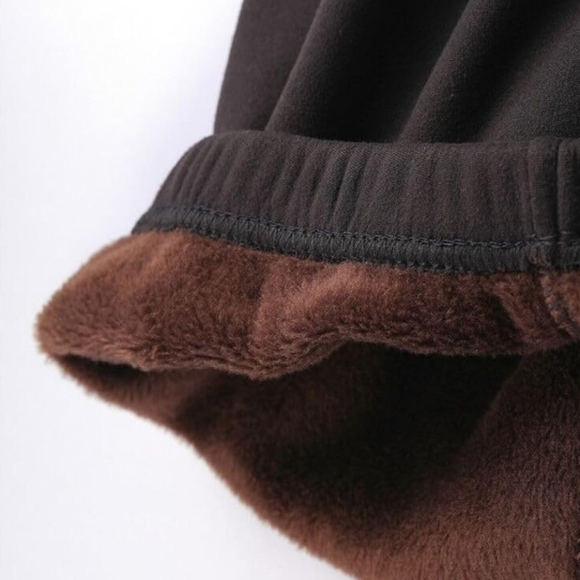 Faux Fur Lined Leggings - Picture 4 of 5